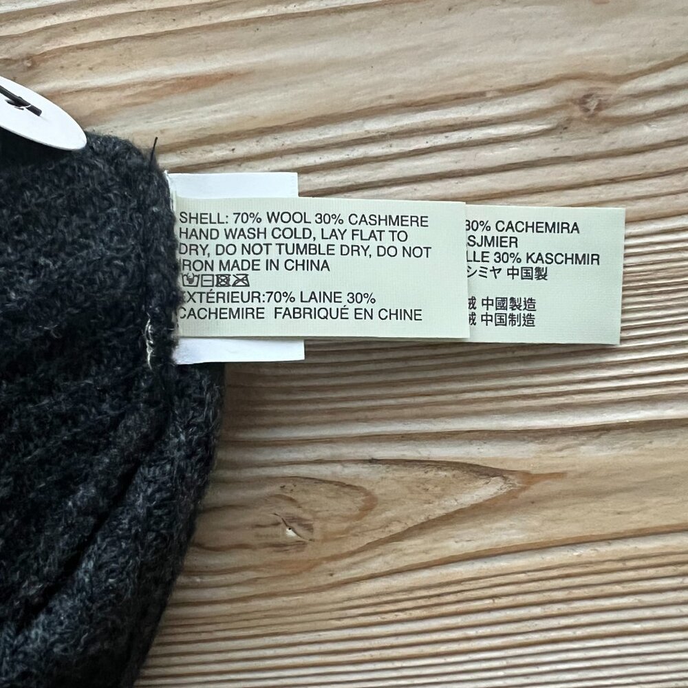 Vuori Cozy Cashmere Knit Beanie hat – Charcoal Gray – NWT - Picture 3 of 6